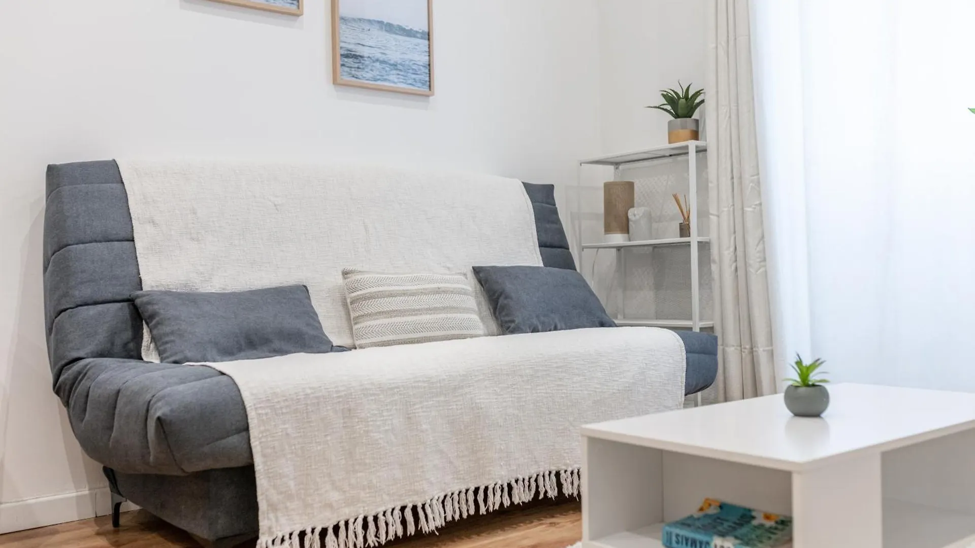 Pertinax Cosy 2 Pieces Au Coeur Du Centre Ville De Nice Ac 0*,  France